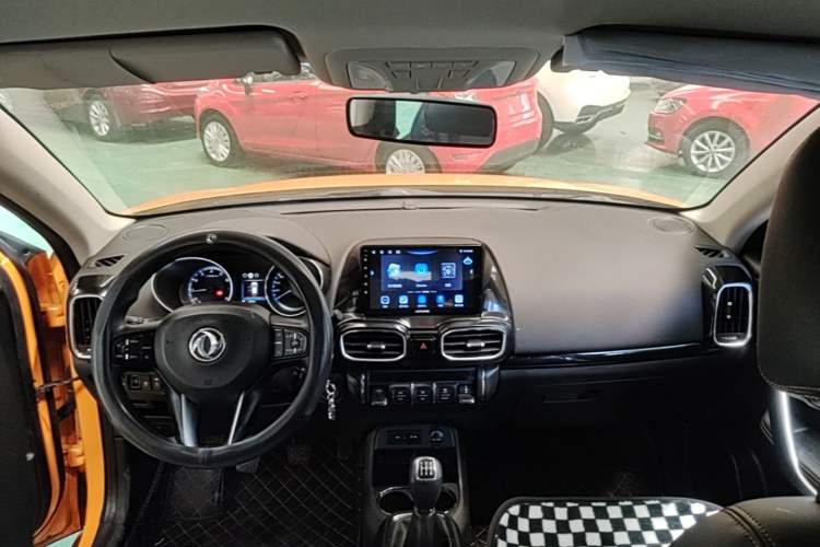 Used Dongfeng Aeolus AX4 2017 1.6L Manual ChaoShang Model Headliner