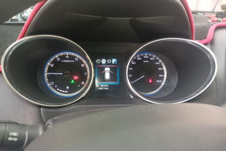 Used Dongfeng Aeolus AX4 2017 1.6L DCT Trendy Style Instrument Cluster
