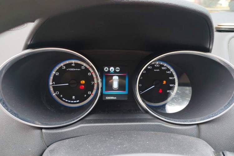 Used Dongfeng Aeolus AX4 2017 1.6L Manual ChaoShang Model Instrument Cluster