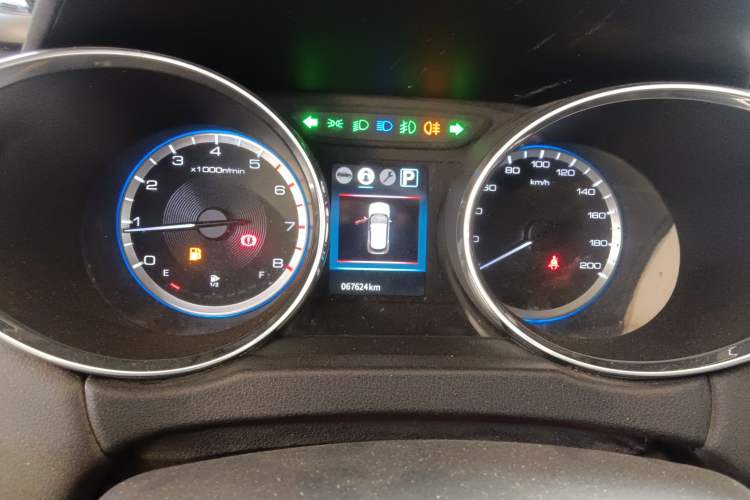 Used Dongfeng Aeolus AX4 2017 1.4T DCT Trendy & Stylish Model Instrument Cluster