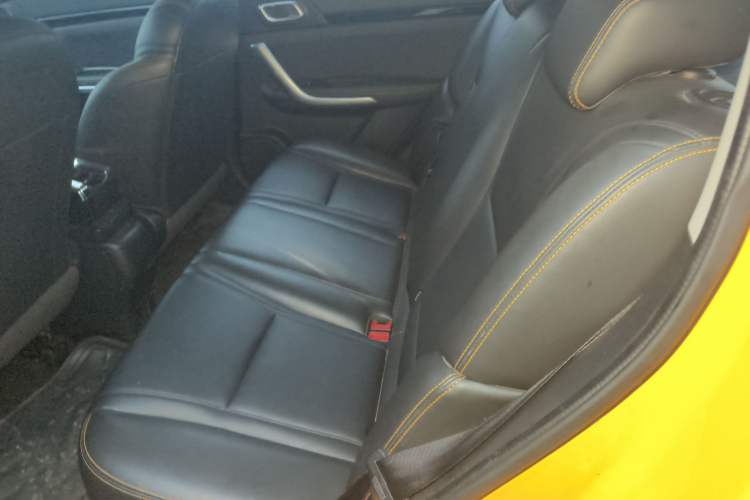 Used Dongfeng Aeolus AX4 2017 1.4T DCT Trendy Edition Interior 1