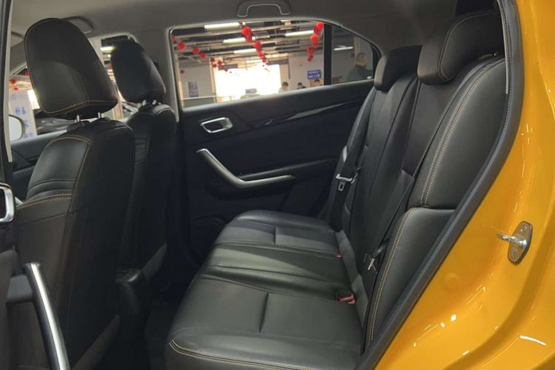 Used Dongfeng Aeolus AX4 2017 1.4T DCT Trendy & Stylish Model Interior 2