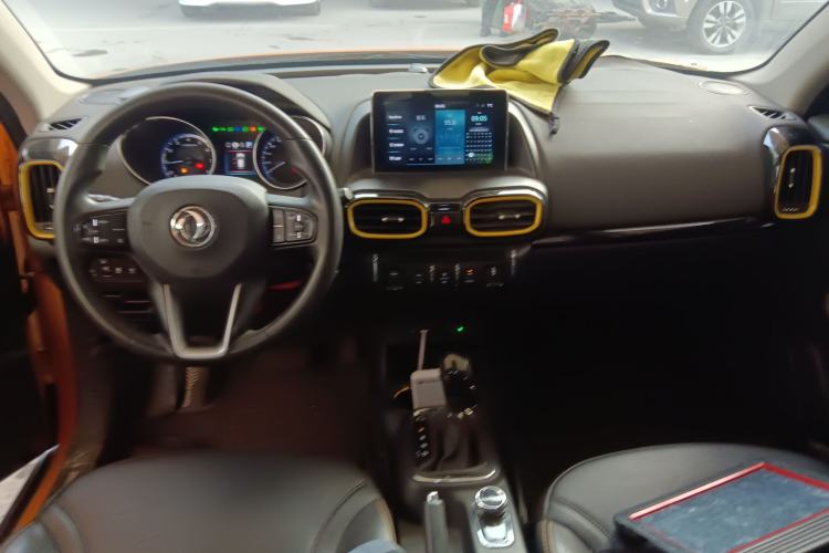 Used Dongfeng Aeolus AX4 2017 1.4T DCT Trendy & Stylish Model Interior 2