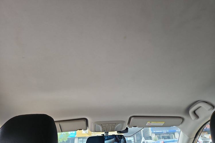 Used Dongfeng Aeolus AX4 2017 1.6L DCT Trendy Style Interior 8