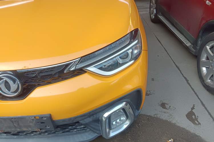 Used Dongfeng Aeolus AX4 2017 1.4T DCT Trendy & Stylish Model Left Front Headlight