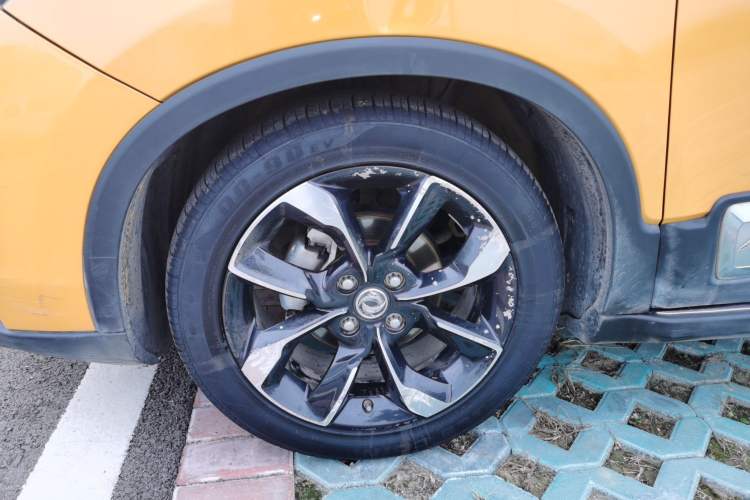 Used Dongfeng Aeolus AX4 2017 1.6L DCT Trendy Style Left Front Wheel Hub