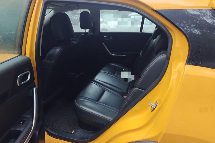 Used Dongfeng Aeolus AX4 2017 1.6L DCT Trendy Style Left Rear Seat