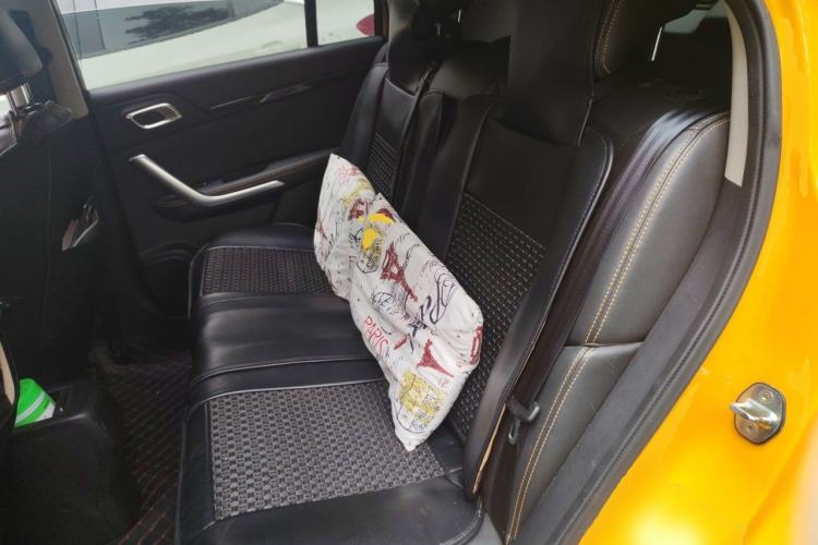 Used Dongfeng Aeolus AX4 2017 1.6L Manual ChaoShang Model Left Rear Seat