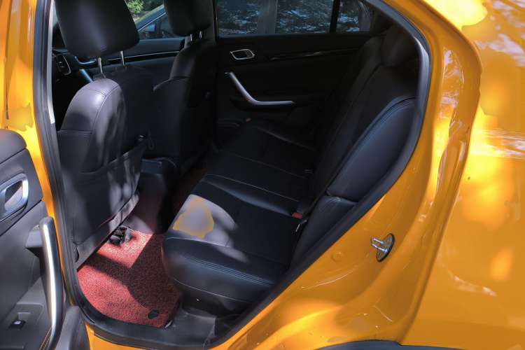 Used Dongfeng Aeolus AX4 2017 1.6L Manual Comfort Model Left Rear Seat