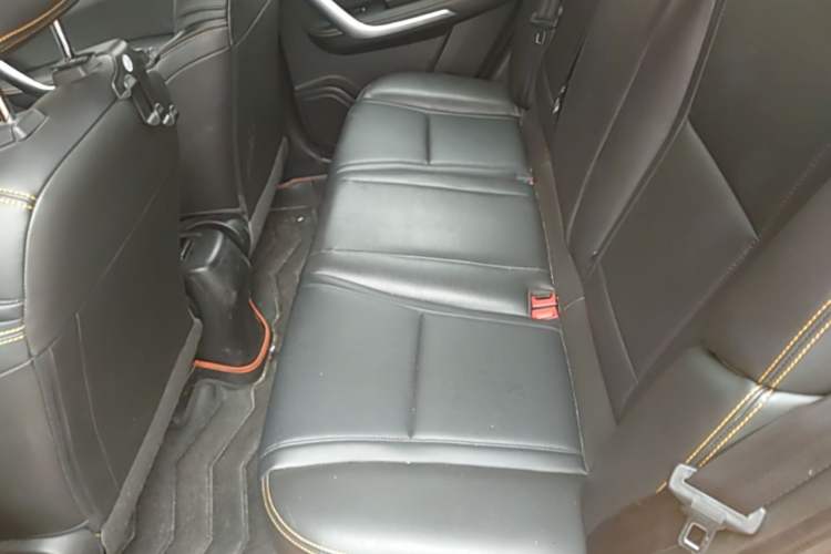 Used Dongfeng Aeolus AX4 2017 1.4T DCT Trendy & Stylish Model Left Rear Seat