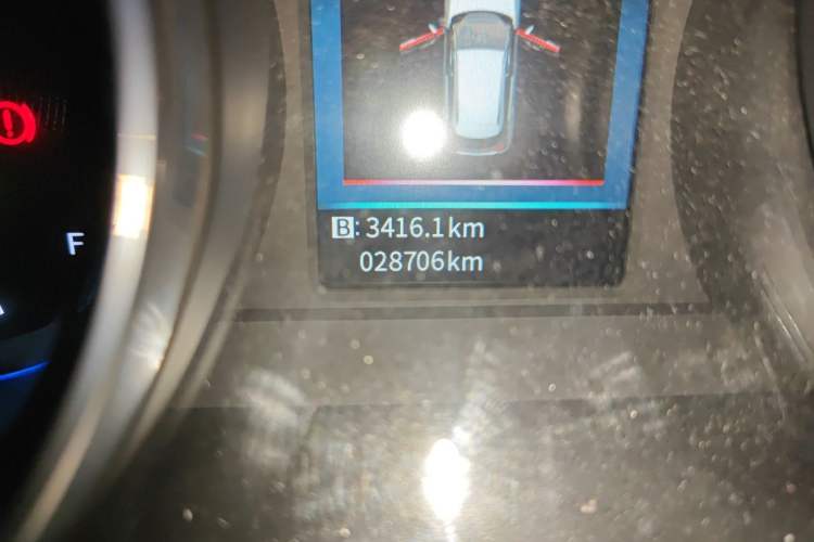 Used Dongfeng Aeolus AX4 2017 1.6L DCT Trendy Style Odometer Close Up