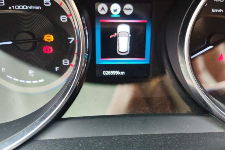 Used Dongfeng Aeolus AX4 2017 1.6L Manual ChaoShang Model Odometer Close Up