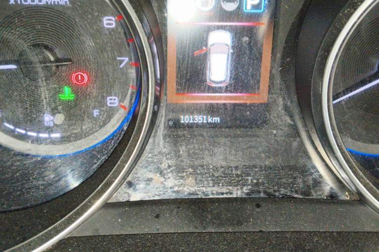 Used Dongfeng Aeolus AX4 2017 1.6L DCT Trendy Style Odometer Close Up
