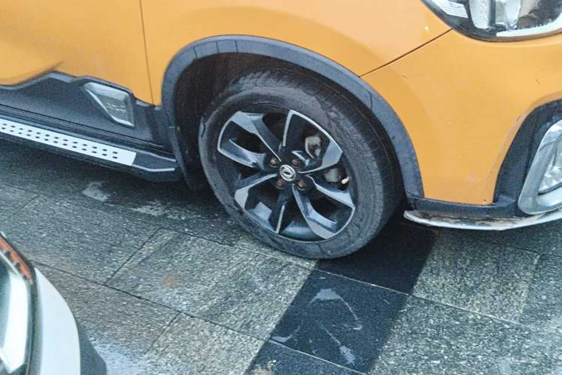 Used Dongfeng Aeolus AX4 2017 1.6L DCT Trendy Style Right Front Wheel Hub