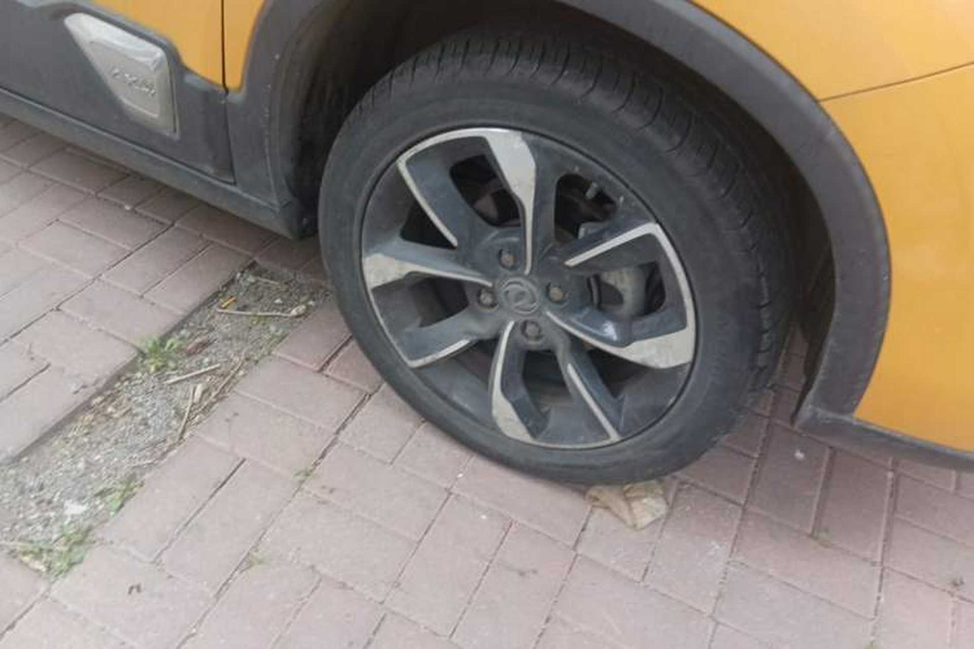 Used Dongfeng Aeolus AX4 2017 1.6L DCT Trendy Style Right Front Wheel Hub