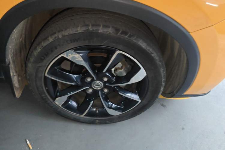 Used Dongfeng Aeolus AX4 2017 1.6L DCT Trendy Style Right Front Wheel Hub