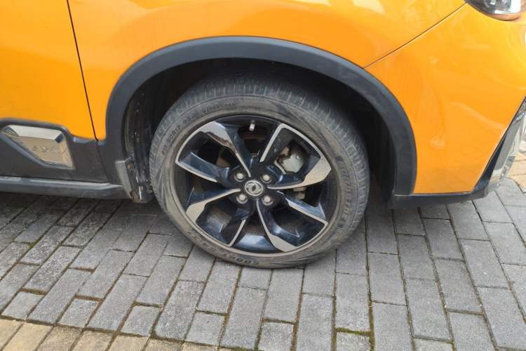 Used Dongfeng Aeolus AX4 2017 1.6L Manual ChaoShang Model Right Front Wheel Hub