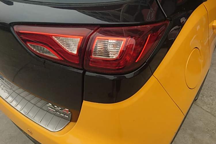 Used Dongfeng Aeolus AX4 2017 1.4T DCT Trendy & Stylish Model Right Rear Taillight