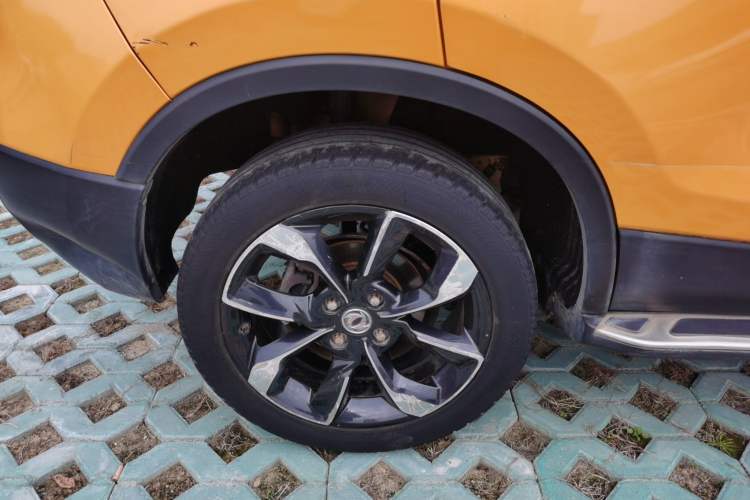 Used Dongfeng Aeolus AX4 2017 1.6L DCT Trendy Style Right Rear Wheel Hub