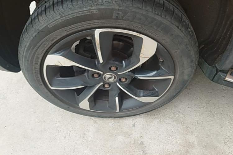 Used Dongfeng Aeolus AX4 2017 1.4T DCT Trendy & Stylish Model Right Rear Wheel Hub