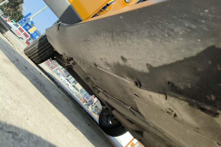 Used Dongfeng Aeolus AX4 2017 1.4T DCT Trendy Edition Right Side Sill