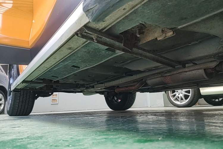 Used Dongfeng Aeolus AX4 2017 1.6L Manual ChaoShang Model Right Side Sill