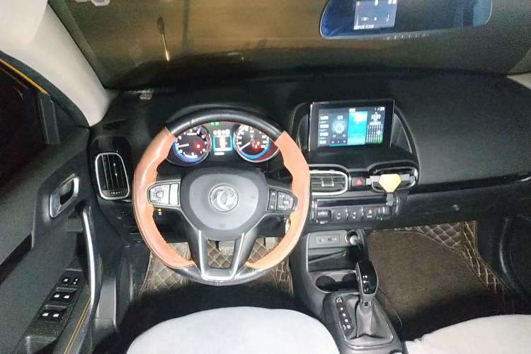 Used Dongfeng Aeolus AX4 2017 1.6L DCT Trendy Style Steering Wheel