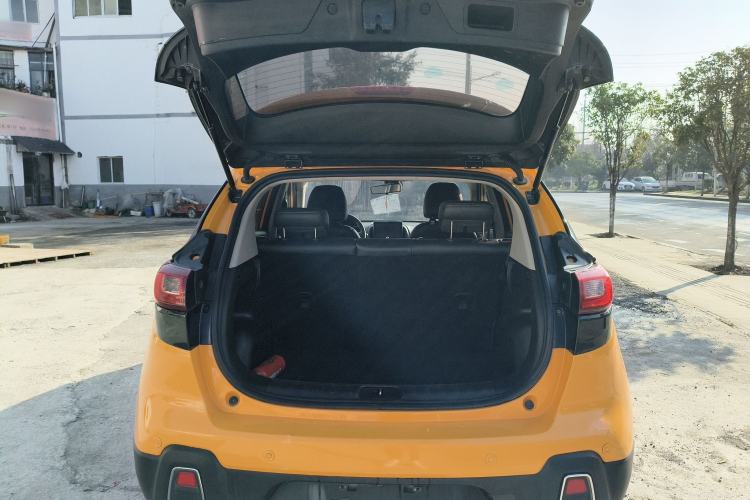 Used Dongfeng Aeolus AX4 2017 1.4T DCT Trendy Edition Trunk