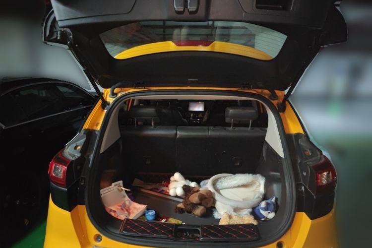 Used Dongfeng Aeolus AX4 2017 1.6L DCT Trendy Style Trunk