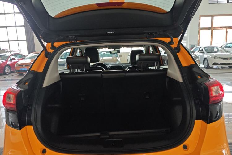 Used Dongfeng Aeolus AX4 2017 1.6L DCT Trendy Style Trunk