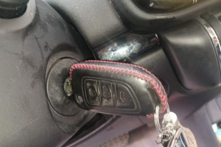 Used Dongfeng Aeolus AX4 2017 1.6L DCT Trendy Style Vehicle Key