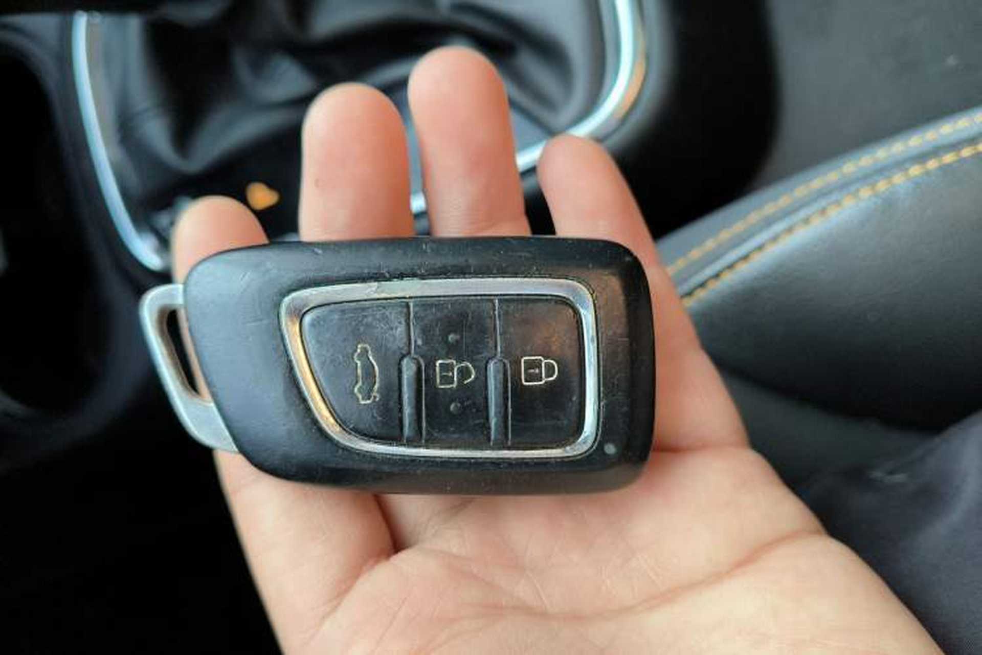 Used Dongfeng Aeolus AX4 2017 1.4T DCT Trendy Edition Vehicle Key