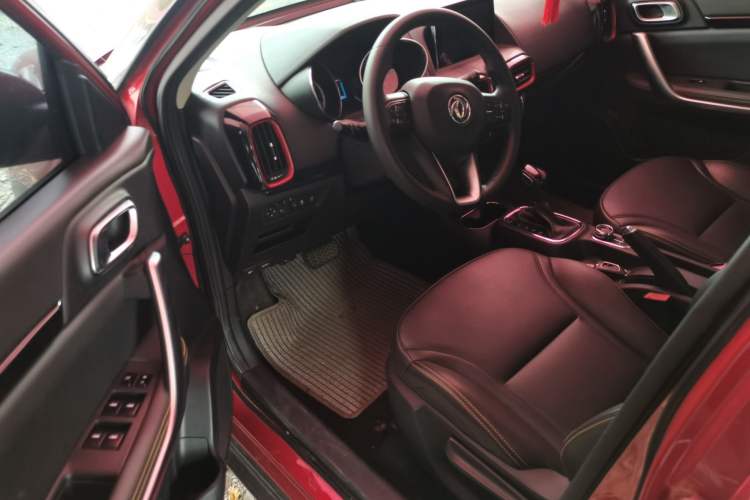 Used Dongfeng Aeolus AX4 2018 1.6L DCT Trendy & Stylish Model with Sunroof Driver Seat
