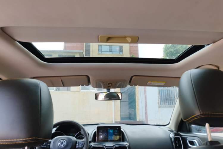 Used Dongfeng Aeolus AX4 2018 1.6L Manual Trendy Model with Sunroof Headliner