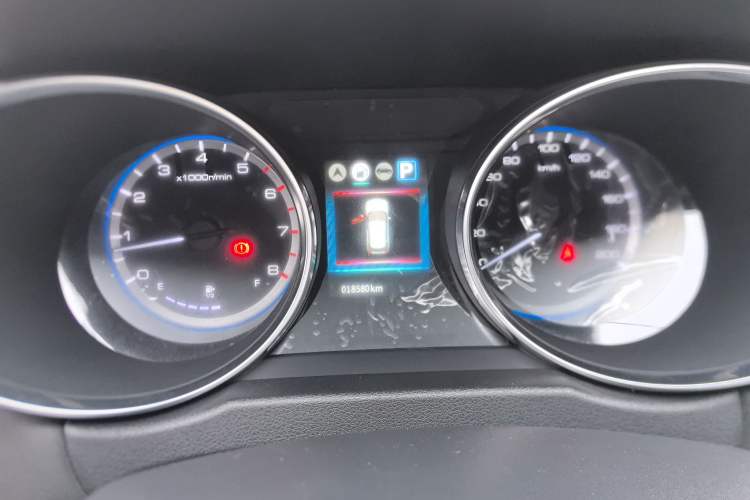 Used Dongfeng Aeolus AX4 2018 1.6L DCT Trendy & Stylish Model with Sunroof Instrument Cluster
