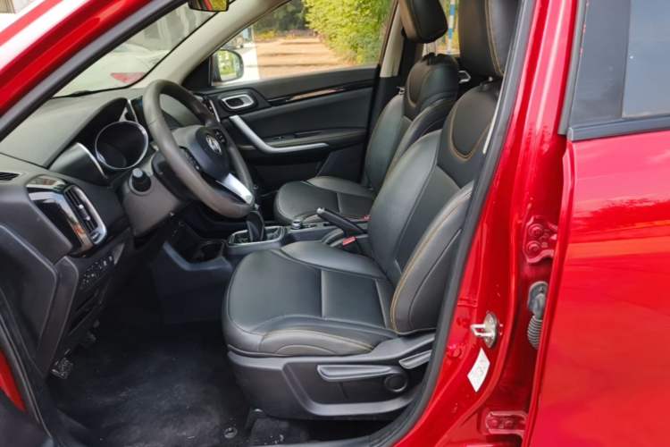 Used Dongfeng Aeolus AX4 2018 1.6L Manual Trendy Model with Sunroof Left Front Seat