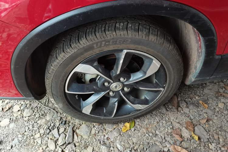 Used Dongfeng Aeolus AX4 2018 1.6L DCT Trendy & Stylish Model with Sunroof Left Front Wheel Hub
