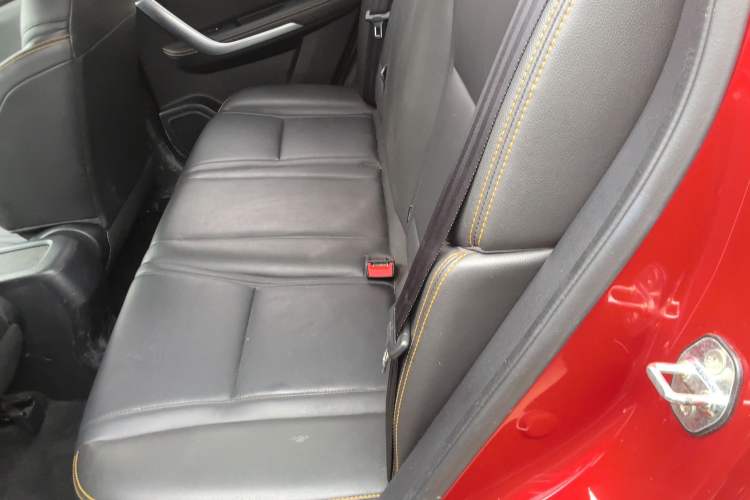 Used Dongfeng Aeolus AX4 2018 1.6L DCT Trendy & Stylish Model with Sunroof Left Rear Seat