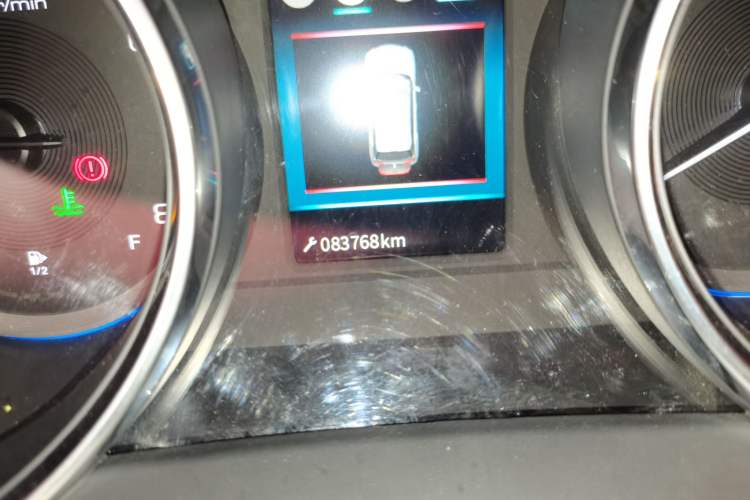 Used Dongfeng Aeolus AX4 2018 1.6L DCT Trendy & Stylish Model with Sunroof Odometer Close Up