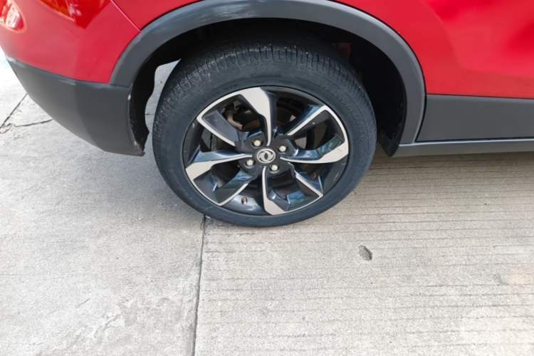 Used Dongfeng Aeolus AX4 2018 1.6L Manual Trendy Model with Sunroof Right Rear Wheel Hub