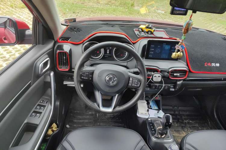 Used Dongfeng Aeolus AX4 2018 1.6L DCT Trendy & Stylish Model with Sunroof Steering Wheel
