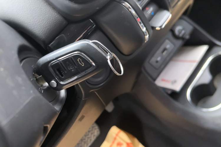 Used Dongfeng Aeolus AX4 2018 1.6L DCT Trendy & Stylish Model with Sunroof Vehicle Key