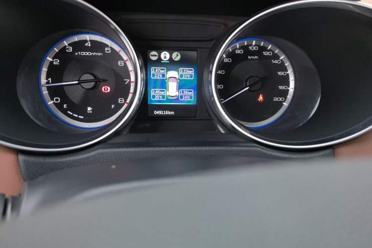 Used Dongfeng Aeolus AX4 2018 1.6L Manual Trendy Model with Sunroof Odometer Close Up