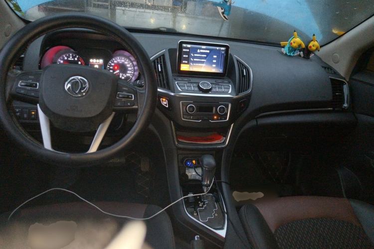 Used Dongfeng Aeolus AX5 2017 1.4T Automatic Quyue Model Connected Version Center Console