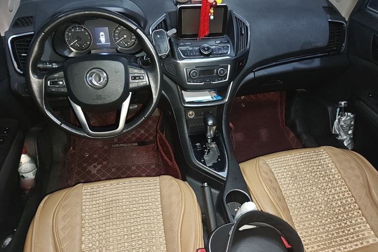 Used Dongfeng Aeolus AX5 2017 1.4T Automatic Qushang Model Center Console