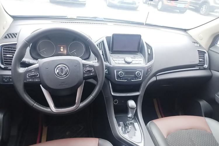 Used Dongfeng Aeolus AX5 2017 1.4T Automatic Quyue Model Center Console