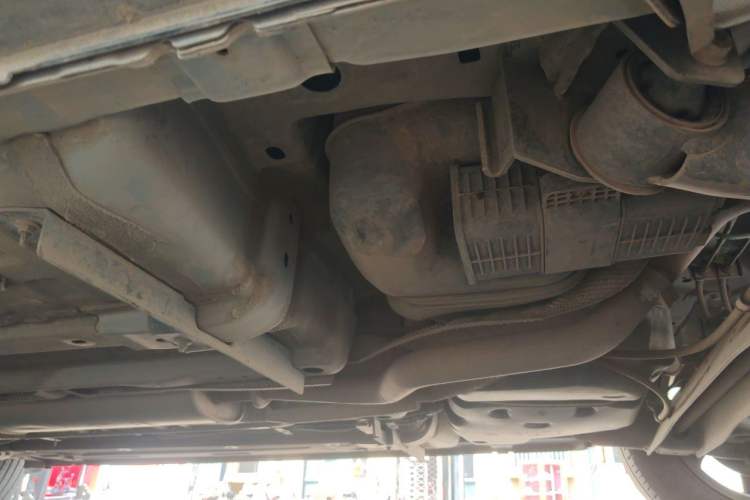 Used Dongfeng Aeolus AX5 2017 1.4T Manual Quyue Model Connected Version Chassis Rear Left