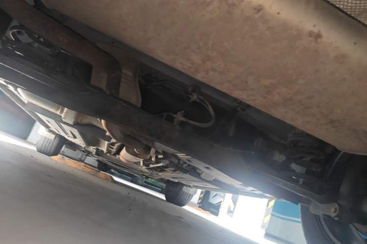 Used Dongfeng Aeolus AX5 2017 1.4T Automatic Qushang Model Chassis Rear