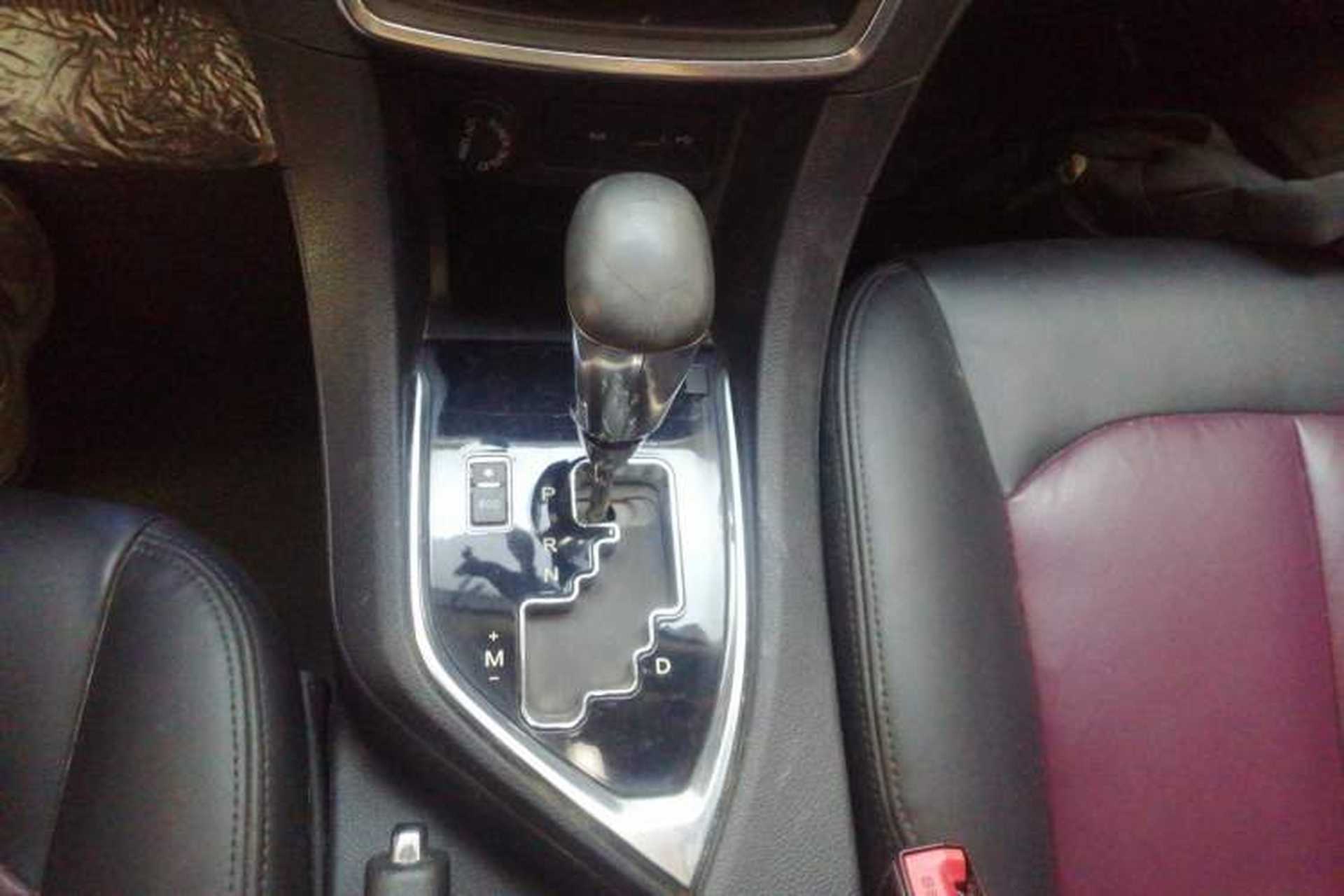 Used Dongfeng Aeolus AX5 2017 1.4T Automatic Qushang Model Gear Lever