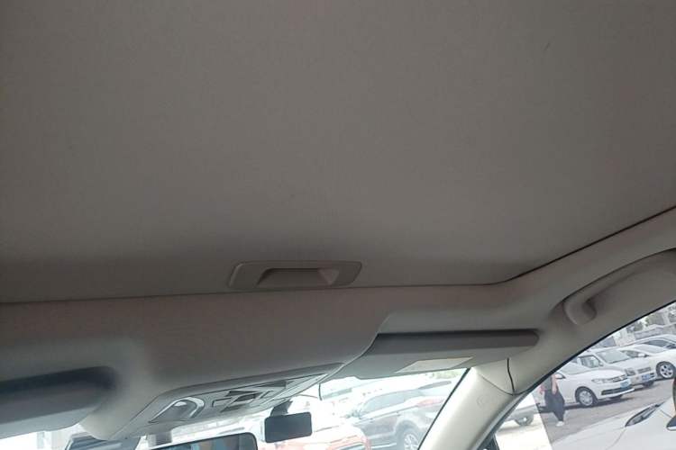Used Dongfeng Aeolus AX5 2017 1.4T Automatic Quyue Model Headliner